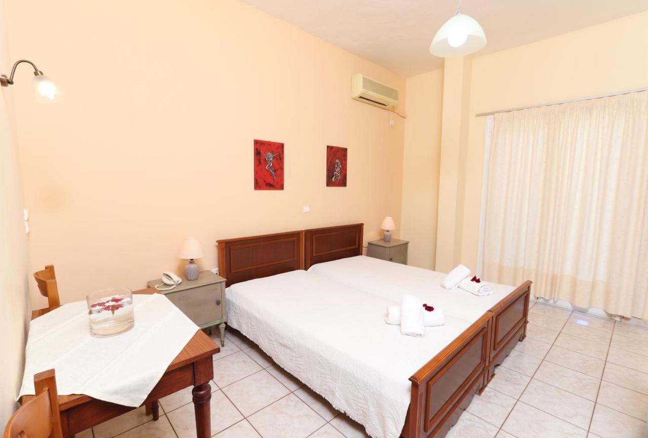 Angela Hotel Loutra Edipsou  ภายนอก รูปภาพ