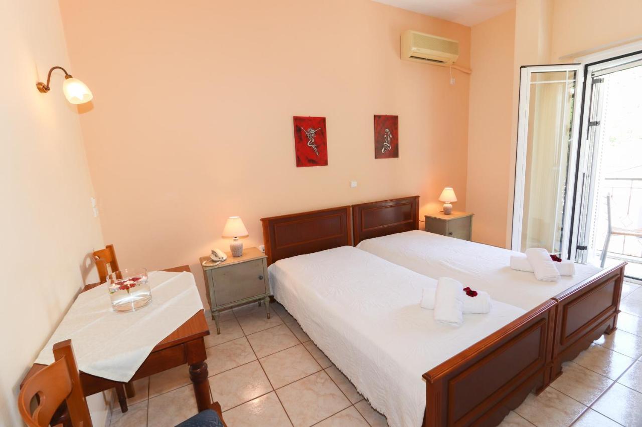 Angela Hotel Loutra Edipsou  ภายนอก รูปภาพ